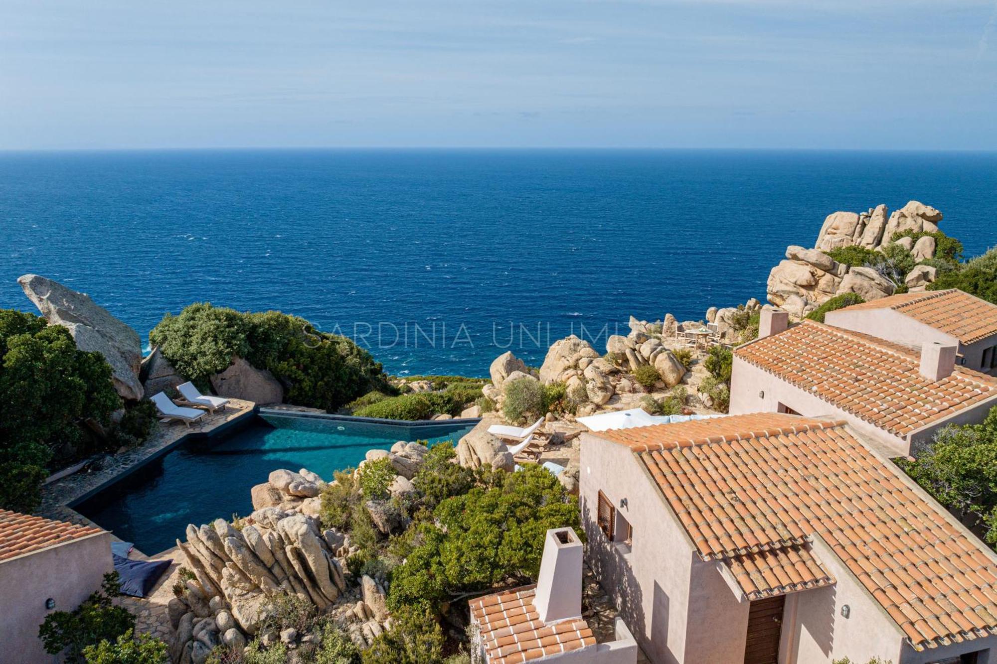 Villa Il Faro Di Cyrano Costa Paradiso Exterior photo