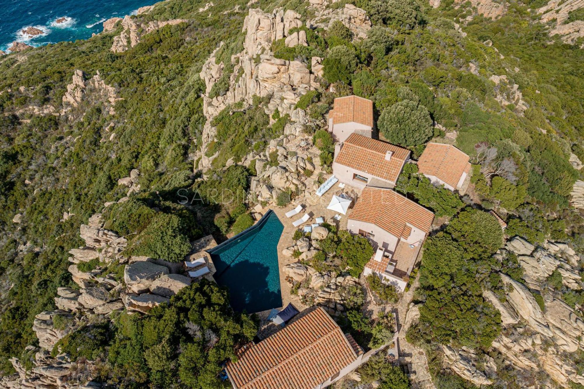 Villa Il Faro Di Cyrano Costa Paradiso Exterior photo